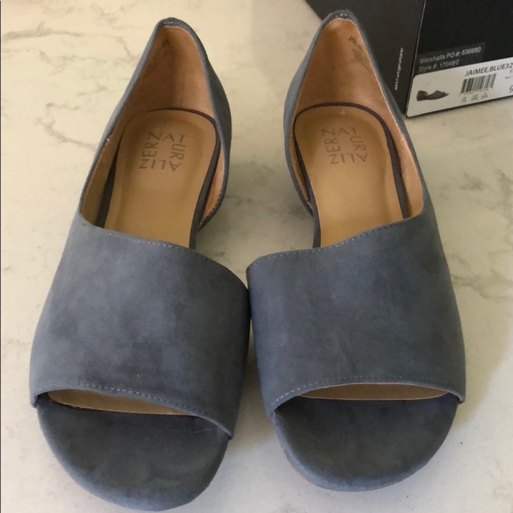 Naturalizer wedge sandal blue suede like material